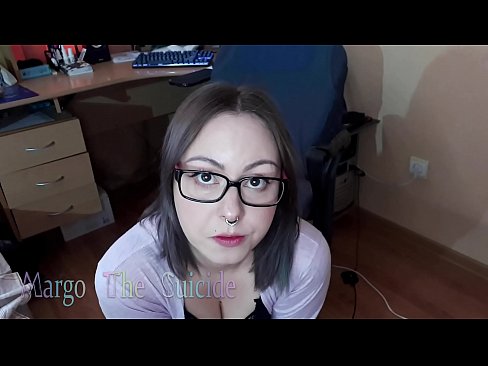 ❤️ Сексуальна дівчина в окулярах глибоко відсмоктує дилдо на камеру ❤ Анальне відео на uk.dreamypassionjourney.ru ❌❤